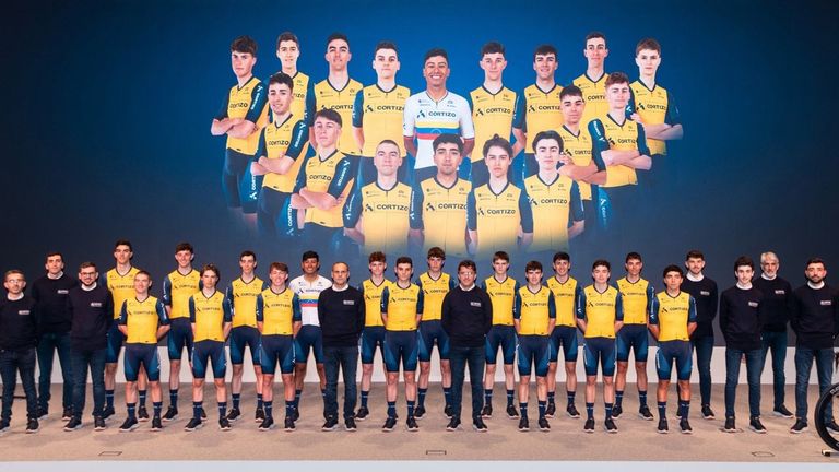 El Padronés Cortizo saca brillo a su lanzadera