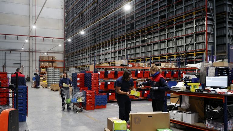 Grupo Regueira, el líder de recambios y equipamiento de taller que nació en un mostrador