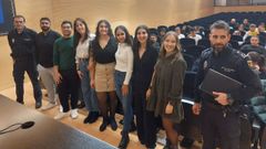 Organizadores y ponentes del primer encuentro de estudiantes gitanos de Ourense