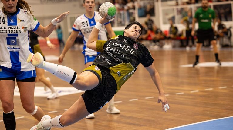 El Guardés pierde a Cristina Cifuentes para lo que queda de temporada