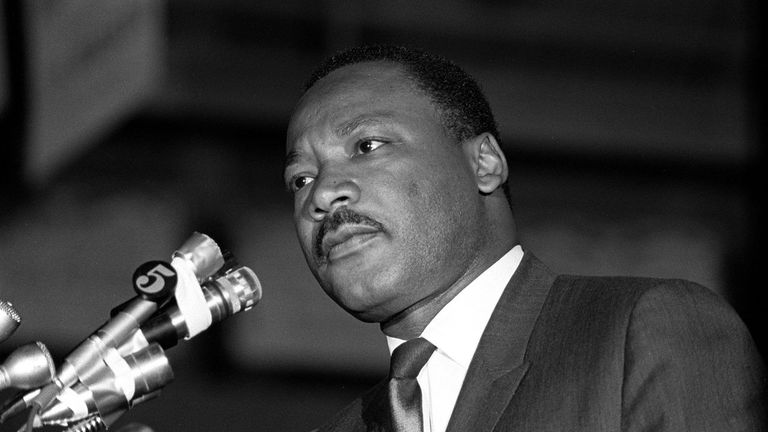 Estados Unidos desclasifica más de 230.000 páginas sobre el asesinato de Martin Luther King Jr.