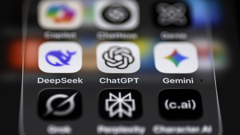 Google penalizará las «apps» que drenen la batería del teléfono con la actividad en segundo plano