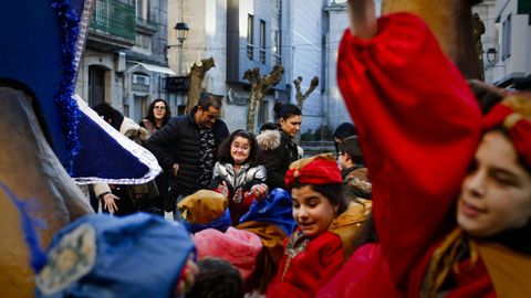 Cabalgatas de Reyes de Ourense.Cientos de personas se congregaron en las calles de Xinzo para recibir a los Reyes Magos