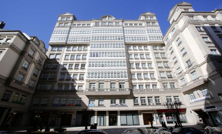 La autorización para llamar al edifico Conde de Fenosa había sido concedida por Carmela Arias.