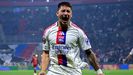 Mart�n Satriano celebra un gol con el�Olympique de Lyon
