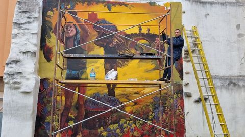 Abraldes rematar esta semana el mural del Camio de Inverno en O Barco