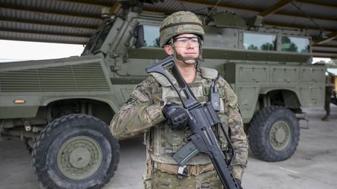 Uno de los efectivos que participarán en el despliegue del Regimiento de Infantería ?Príncipe? nº3 en Irak y Mali
