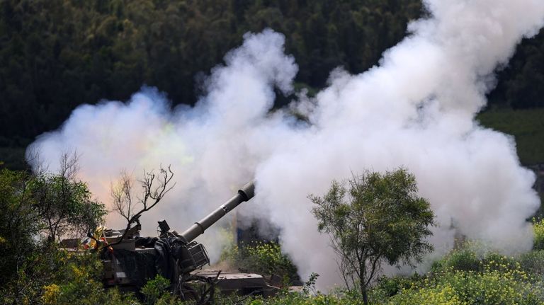 Otros tres cascos azules heridos en otra explosión en una posición en el sur del Líbano