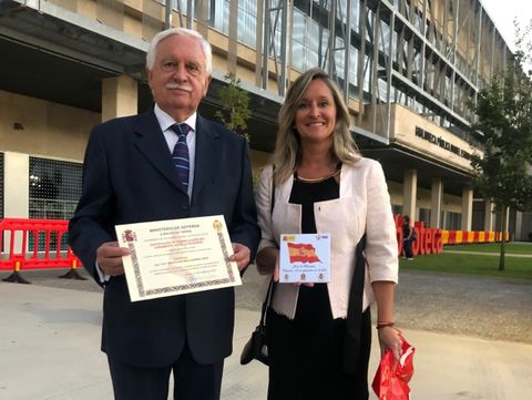 Benito Antonio Garrido juró con su hija, María Garrido