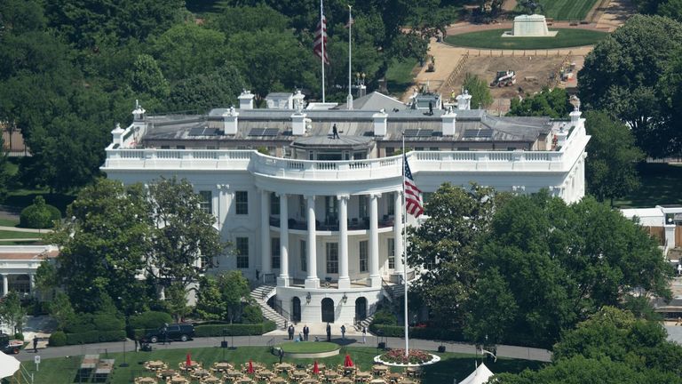 La Casa Blanca, bajo cierre de seguridad tras escucharse disparos en el exterior