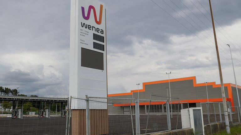 Tres mil candidatos a los 80 puestos de Obramat para su nuevo almacén en Parque Gándara