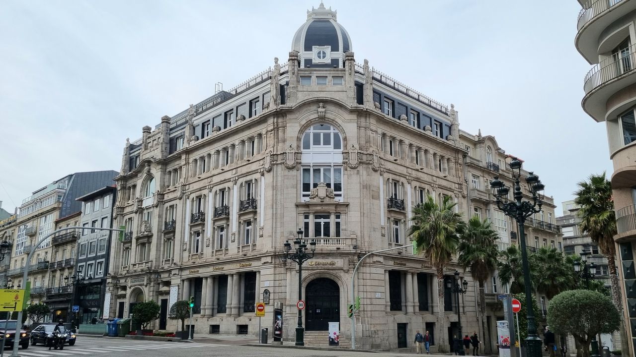 La ruta del arquitecto galleguista.Presentacin del cartel del entroido de Marn