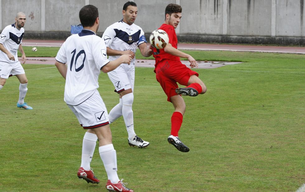 El central lemista Alami ser� la principal novedad en el once inicial de Miki L�pez en Ribela. 