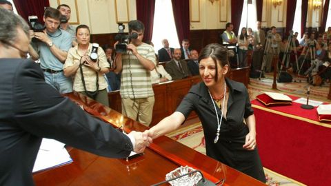 Toma de posesin de Yolanda Daz como concejala del ayuntamiento de Ferrol en el ao 2003. Estuvo en la corporacin municipal desde ese ao hasta el 2012. 