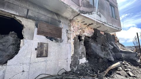 Hasta esta casa de La Laguna llego la lava, a gran altura. Aquí había una sucursal bancaria