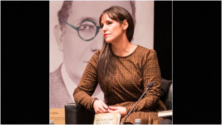 Iria Collazo, premio Manuel García Barros coa súa novela «A espera»