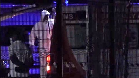 Imagen de personal de una ambulancia captada de la televisión local de Seychelles TéléSesel