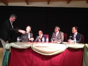 El homenajeado, en el centro.