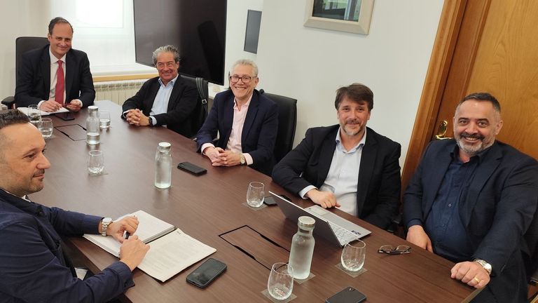 Los usuarios del puerto de Vigo reclaman un asiento en el consejo de administración