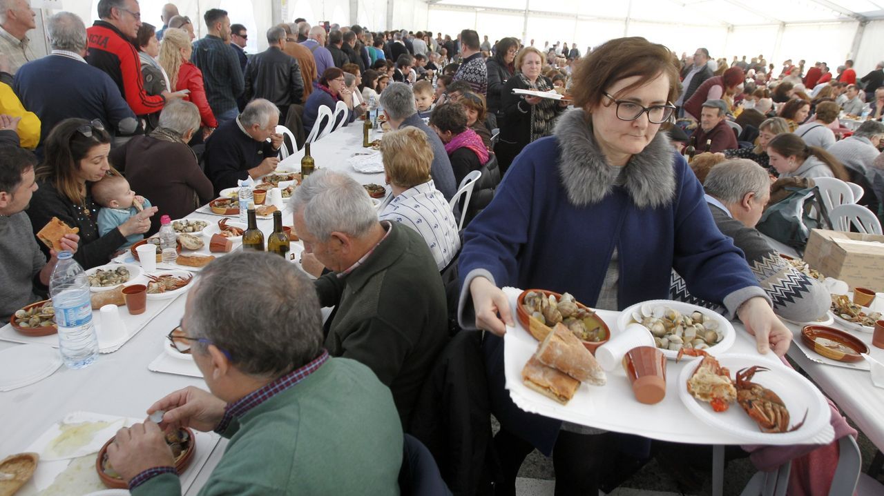 El belén municipal de A Coruña.Uno de los últimos mercados gastronómicos celebrados en la plaza de abastos