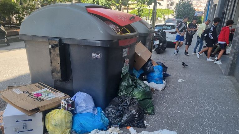 Vigo afronta la huelga de basura con 350 toneladas diarias de residuos sin recoger