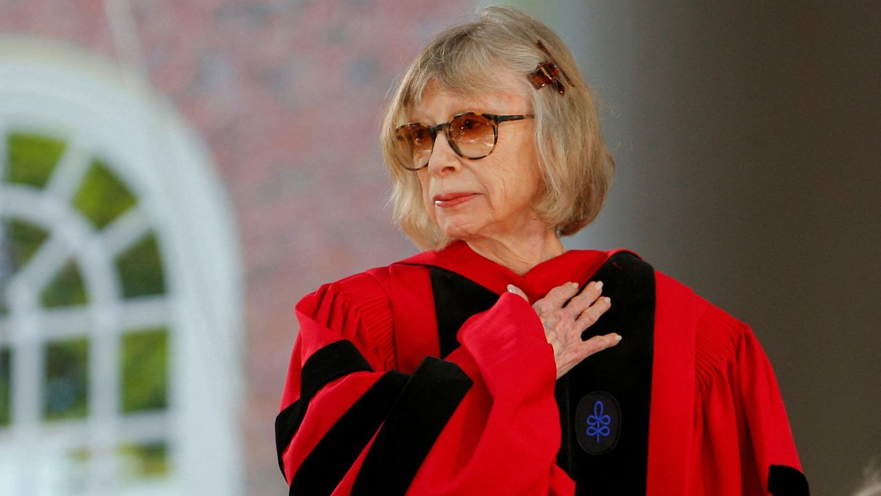 Pescados y mariscos para�Nochebuena.La princesa Estefan�a se ocupa de los pr�ncipes Gabriela y Jaime