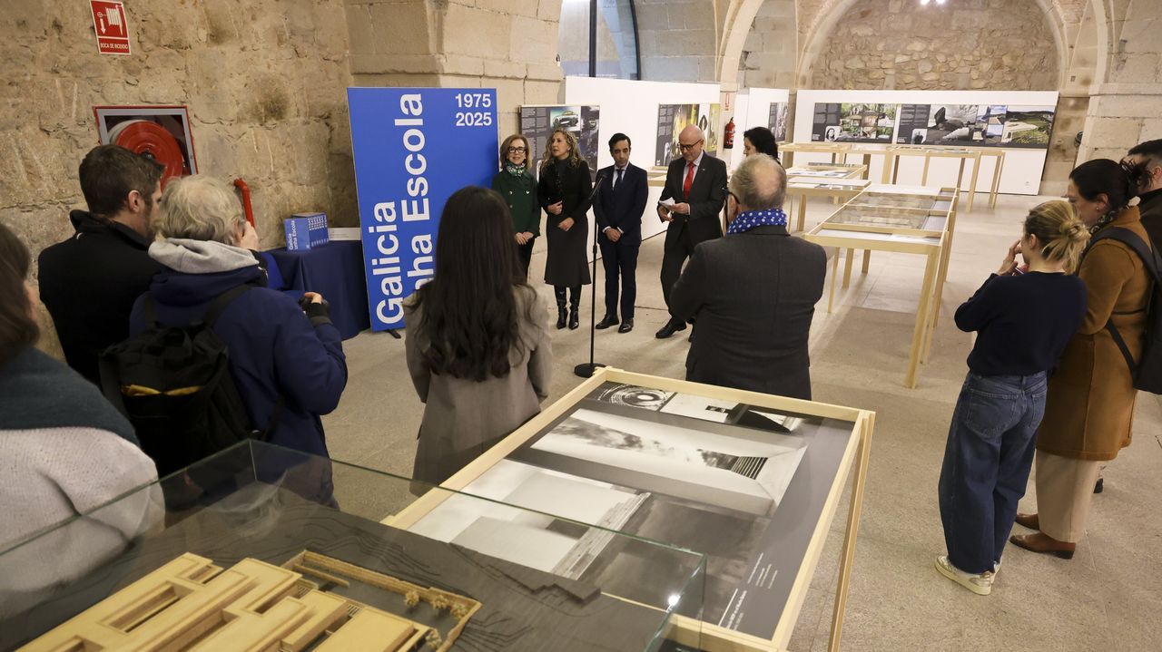Ruta por Zam&aacute;ns.Edificio de la f&aacute;brica de conservas Alfageme