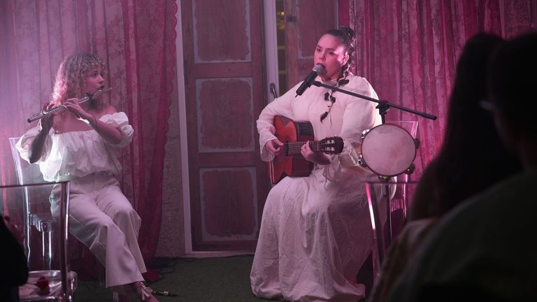 Sheila Patricia: «A revelación foi de descubrir como é a vida dunha artista que está ‘maternando’»