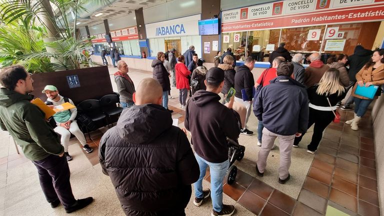 Vigo cambia el sistema para evitar madrugones para empadronarse sin cita previa