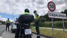 La Guardia Civil ha incrementado los controles a los motoristas, como el de la foto, el pasado fin de semana