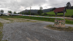 Explanada del pozo de San L�zaro de Paniceres, en el barrio de La Florida, donde se produjo el tiroteo de la Polic�a Local al veh�culo en el que se encontraban dos estudiantes de medicina.