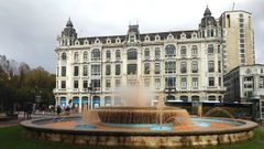 Fuente naranja en La Escandalera
