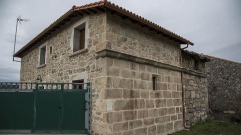 Edificio rehabilitado del antiguo priorato de Portizó