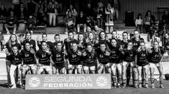 Las jugadoras del Real Oviedo femenino, antes de su partido ante el Huesca