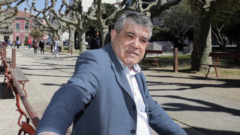 MODESTO POSE. PSOE.(Pontevedra), Nacido en 1955 es mdico y fue inspector en el Sergas