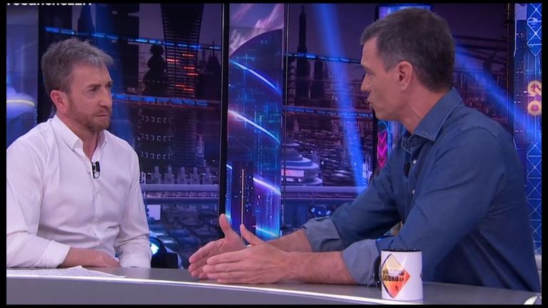 El presidente del Gobierno, Pedro Sánchez, y el presentador Pablo Motos