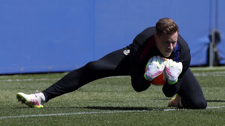 Ter Stegen será operado de la espalda y estará tres meses de baja