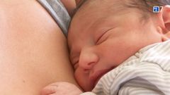 Captura del peque�o �scar, primer nacido del 2020 en Asturias