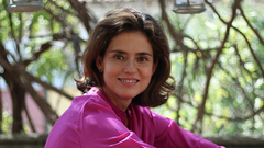 Mar�a Macaya es experta en yoga formada en Neurociencia en el King's College.