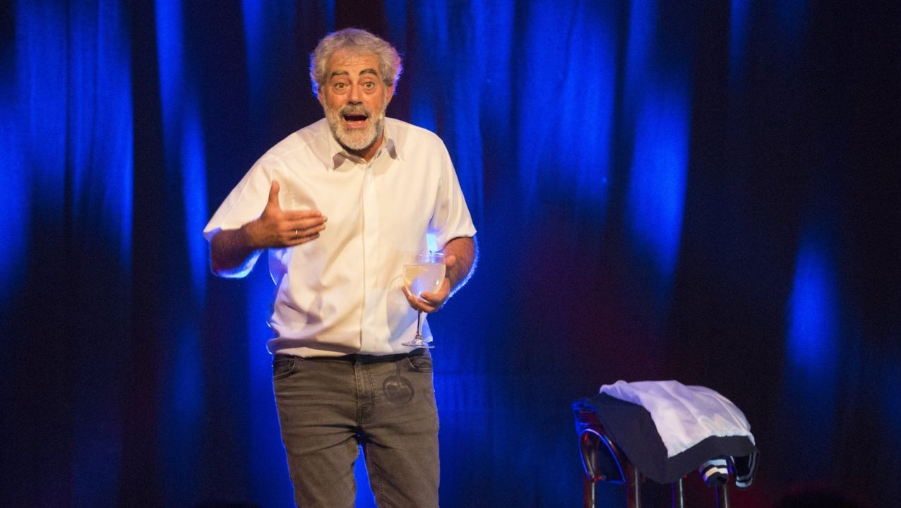 El �nico lugar en el que se ha celebrado una procesi�n: el buque Juan Sebasti�n Elcano.Los instrumentos de viento son frecuentes en este tipo de composiciones