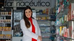 Sandra Dubra en su farmacia de A Corua. 