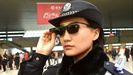 Agente de policia de Zhengzhou con unas gadas con reconocimiento facial