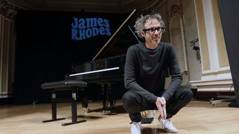 O pianista James Rhodes o pasado vern