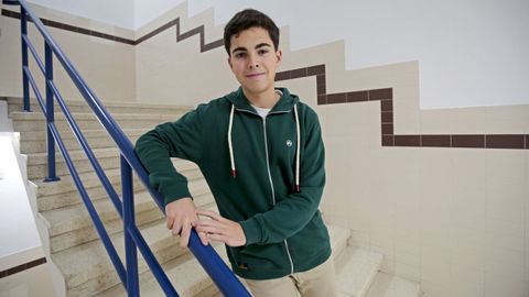 Miguel Bouzas Rodríguez, alumno del IES Torrente Ballester de Pontevedra, este martes en su instituto