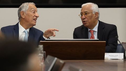 El presidente portugus, Marcelo Rebelo de Sousa (a la izquierda), con el ex primer ministro Antnio Costa, en una imagen de archivo.