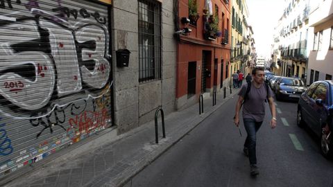 Imagen de archivo de una calle del barrio de Lavapiés (Madrid).