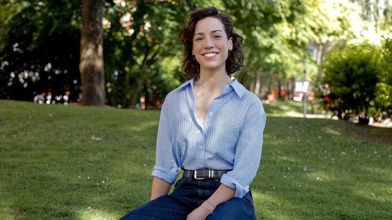 La nueva vida de Rosa tras haber ganado 1,5 millones en «Pasapalabra»: «Han sido cinco años de esfuerzo. Siempre estudié caminando y llegué a hacer 20 kilómetros al día»