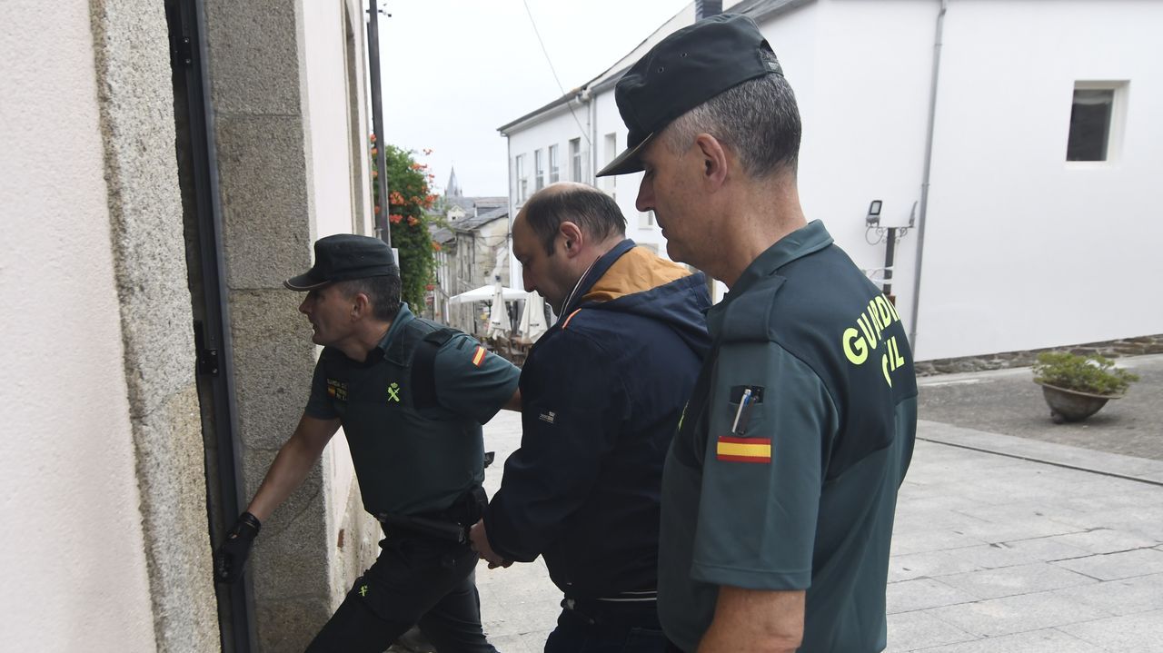 José Manuel Vázquez, entrando este jueves en el juzgado de Sarria