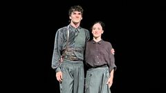Albert Hern�ndez e Irene Tena, al finalizar su actuaci�n en el Antiguo Instituto de Gij�n