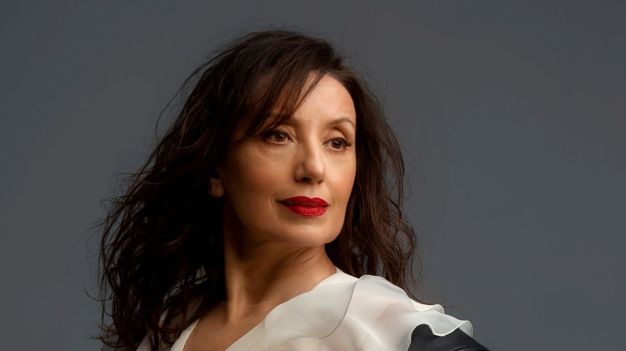 El salto de Yago Lamela que se convirti� en historia del deporte.Casado pasa por junto del ministro de Sanidad al disponerse a tomar la palabra en el pleno del Congreso